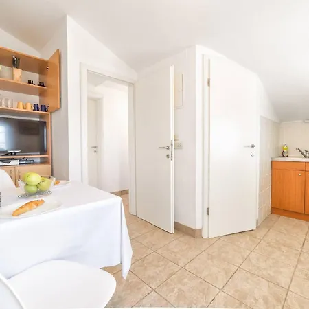 Apartamento Nikol Vodice